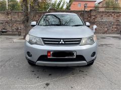 Сүрөт унаа Mitsubishi Outlander