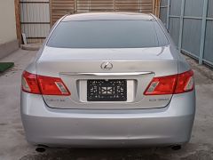 Photo of the vehicle Lexus ES