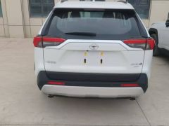 Сүрөт унаа Toyota RAV4