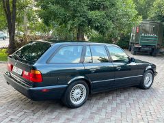 Photo of the vehicle BMW 5 Series