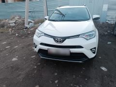 Сүрөт унаа Toyota RAV4