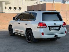 Photo of the vehicle Toyota Land Cruiser