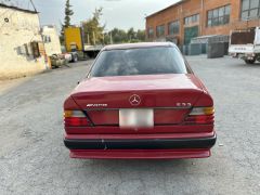 Сүрөт унаа Mercedes-Benz W124