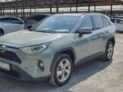 Сүрөт унаа Toyota RAV4