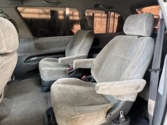 Фото авто Toyota Estima