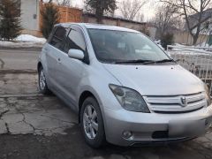 Сүрөт унаа Toyota Ist