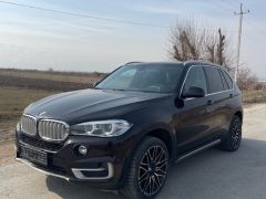 Photo of the vehicle BMW X5