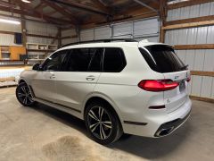 Photo of the vehicle BMW X7