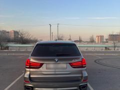 Photo of the vehicle BMW X5