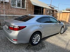 Photo of the vehicle Lexus ES