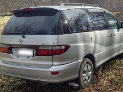 Фото авто Toyota Estima