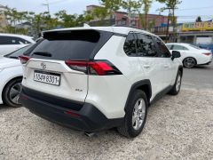 Сүрөт унаа Toyota RAV4