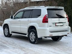 Photo of the vehicle Lexus GX