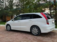 Сүрөт унаа Honda Stream