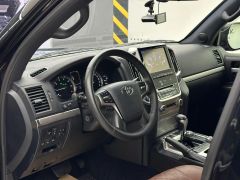 Сүрөт унаа Toyota Land Cruiser