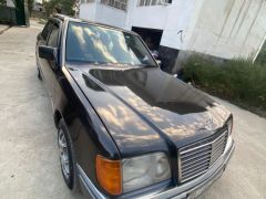 Сүрөт унаа Mercedes-Benz W124