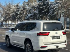 Сүрөт унаа Toyota Land Cruiser