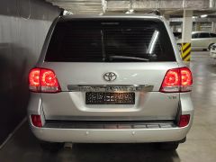 Photo of the vehicle Toyota Land Cruiser