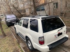 Сүрөт унаа Nissan Pathfinder