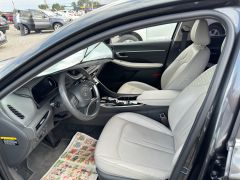 Photo of the vehicle Hyundai Sonata