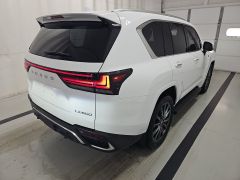 Photo of the vehicle Lexus LX