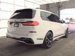 Photo of the vehicle BMW X7