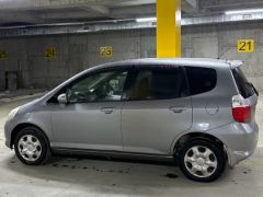 Photo of the vehicle Honda Fit