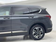 Photo of the vehicle Hyundai Santa Fe