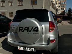 Сүрөт унаа Toyota RAV4