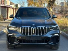 Photo of the vehicle BMW X5