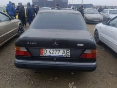 Фото авто Mercedes-Benz W124