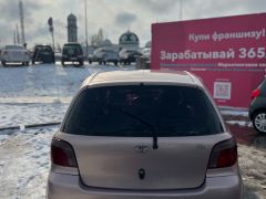 Сүрөт унаа Toyota Vitz