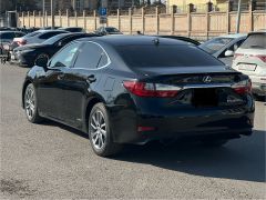 Photo of the vehicle Lexus ES