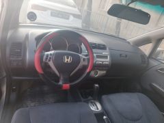 Фото авто Honda Jazz