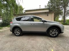 Сүрөт унаа Toyota RAV4