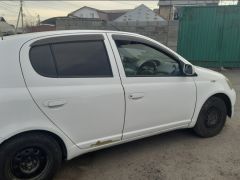 Photo of the vehicle Toyota Vitz