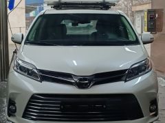 Сүрөт унаа Toyota Sienna