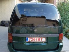 Сүрөт унаа Nissan Serena