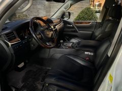 Photo of the vehicle Lexus LX