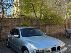 Photo of the vehicle BMW 5 Series