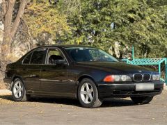 Photo of the vehicle BMW 5 Series