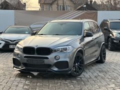 Photo of the vehicle BMW X5