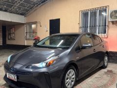 Фото авто Toyota Prius