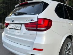 Photo of the vehicle BMW X5