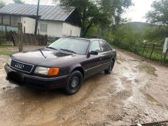 Photo of the vehicle Audi 100