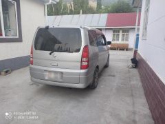 Сүрөт унаа Nissan Serena