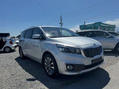 Photo of the vehicle Kia Carnival