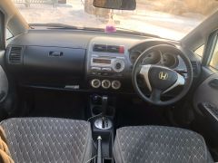 Photo of the vehicle Honda Fit