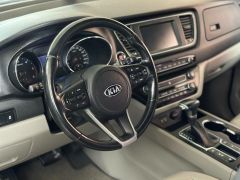 Сүрөт унаа Kia Carnival