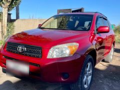 Сүрөт унаа Toyota RAV4